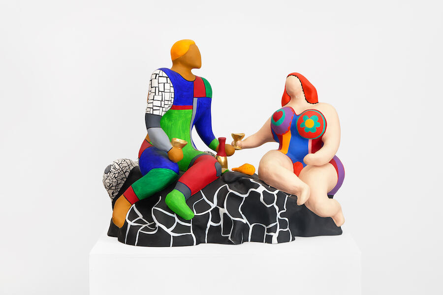 Niki de Saint Phalle Adam and Eve, 1985 Painted polyester resin H 48 x 58 x 38 cm H 18 7/8 x 22 7/8 x 15 in Édition de 12, n°9/12 © Niki de Saint Phalle. Courtesy of the Niki Charitable Art Foundation and Galerie Mitterrand. Photo: Aurélien Mole